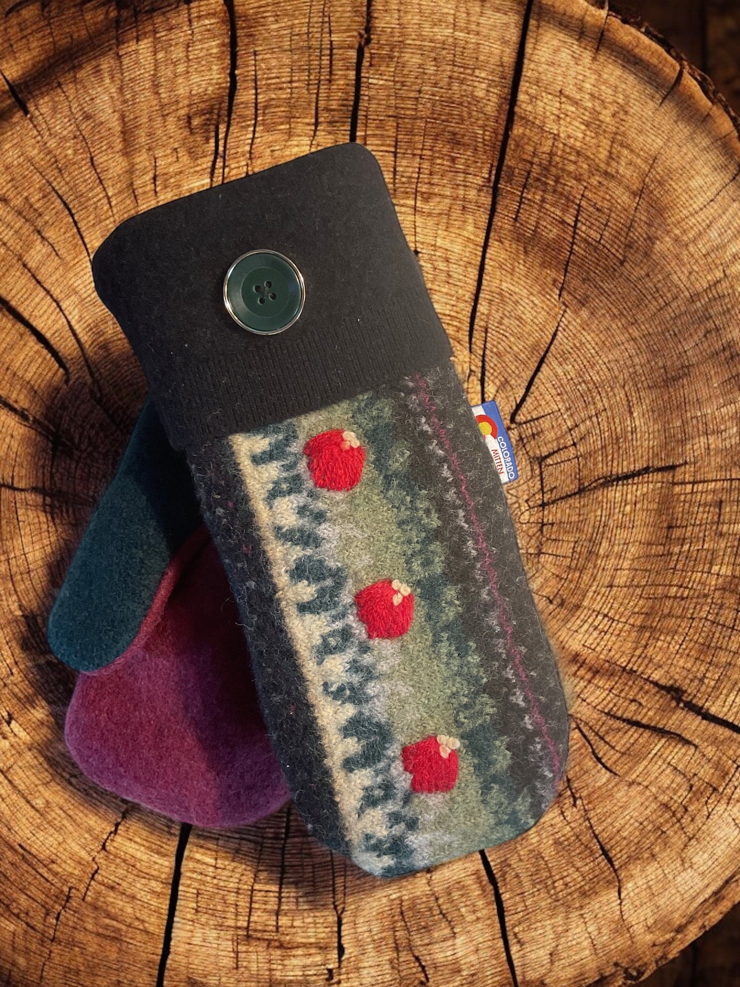 Women's Large Mittens Black/Maroon /Green