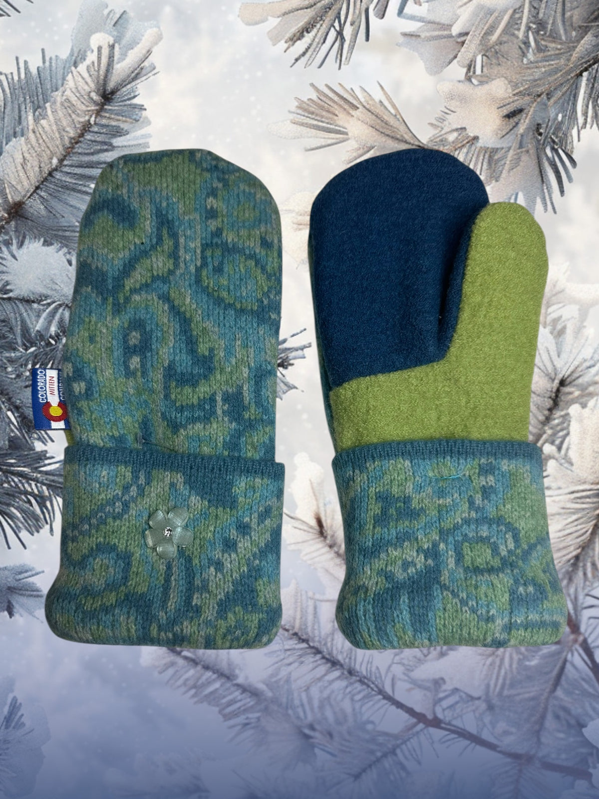 Women’s Large Mittens Paisley Greens and Blues