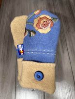 Women's Large Mittens  Blue/Tan Embroidered