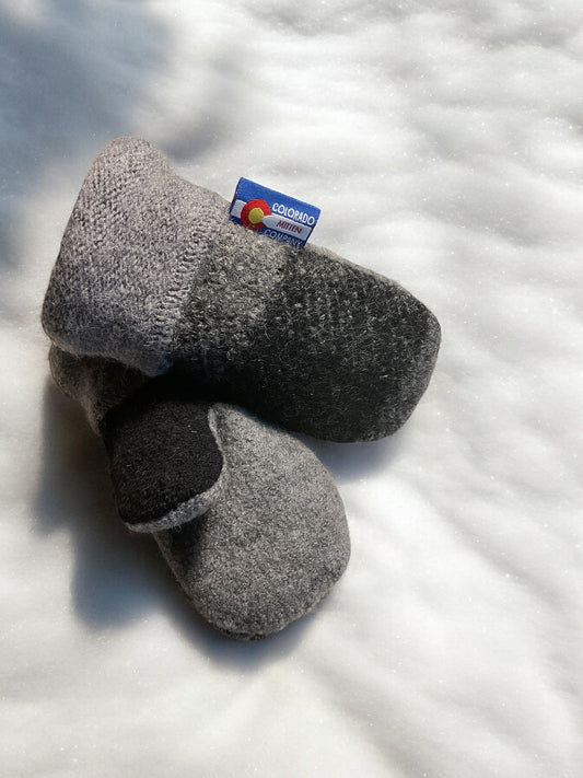 Toddler Mittens  Black/Gray